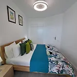 Ocean View Penthouse Lägenhet *